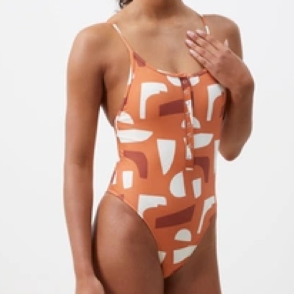 UpWest Swim Women S Organic Shapes High Leg One-Piece Snap Henley Swimsuit NWT